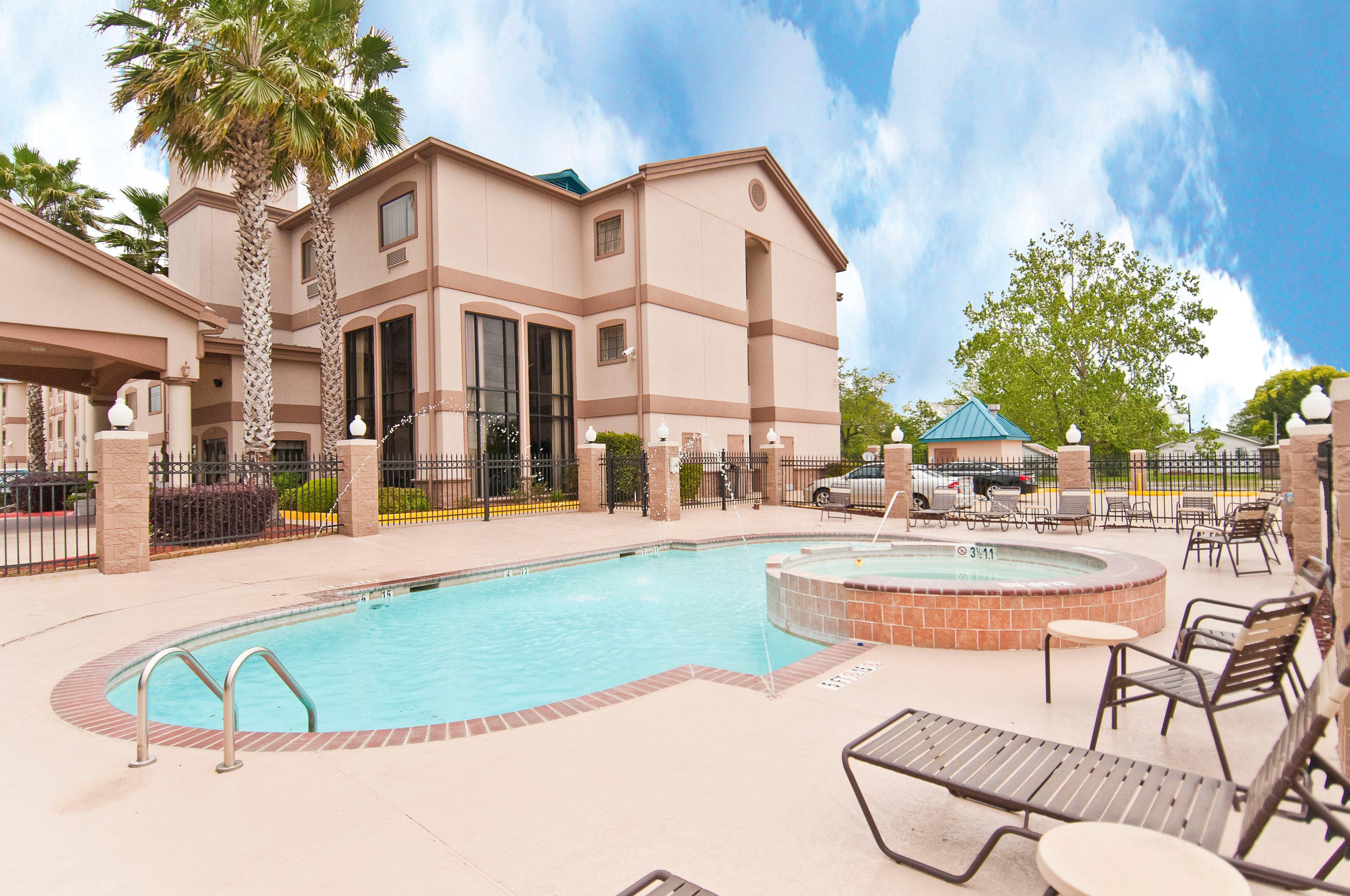 Holiday Inn Express Hotel And Suites Lake Charles By Ihg Exteriér fotografie