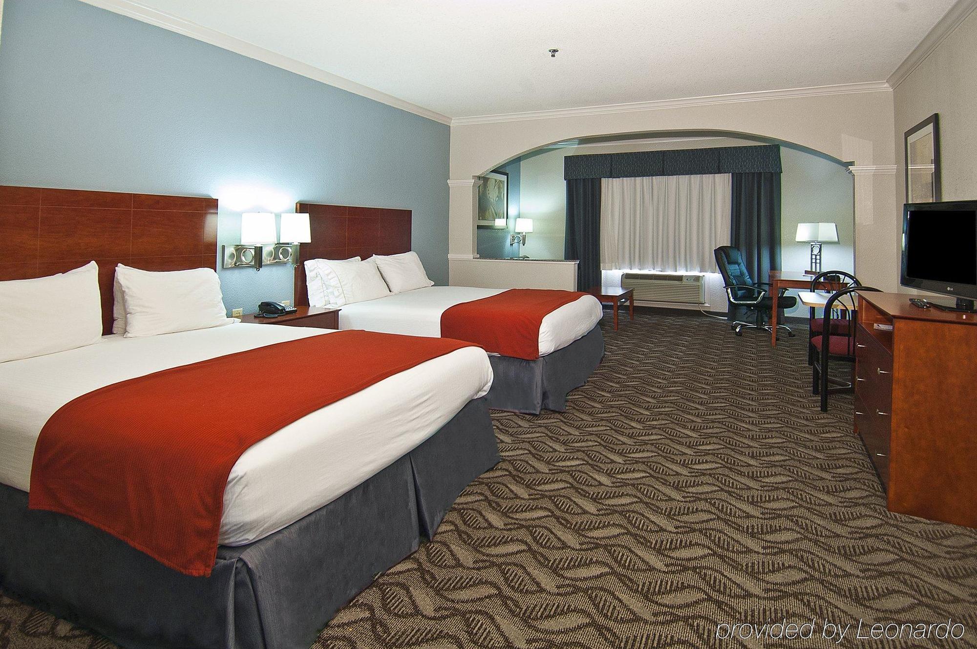 Holiday Inn Express Hotel And Suites Lake Charles By Ihg Pokoj fotografie